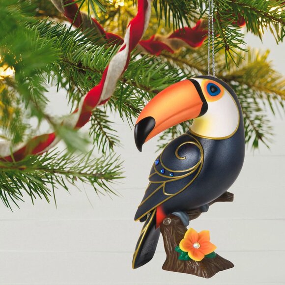 New! Toucan Hallmark Keepsake Ornament 2023 Beauty of Birds Exclusive - Picture 5 of 5